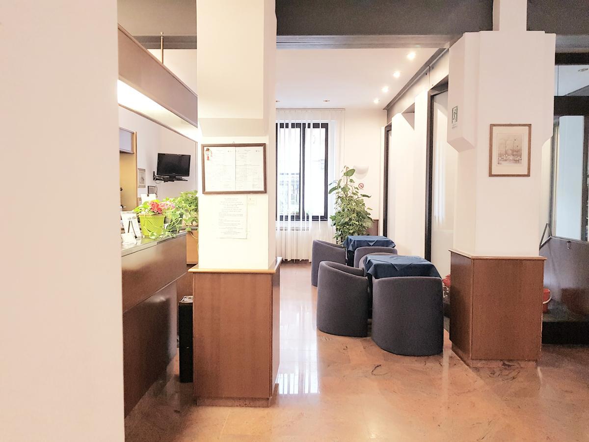 Hotel Catalani E Madrid Milán Exteriér fotografie
