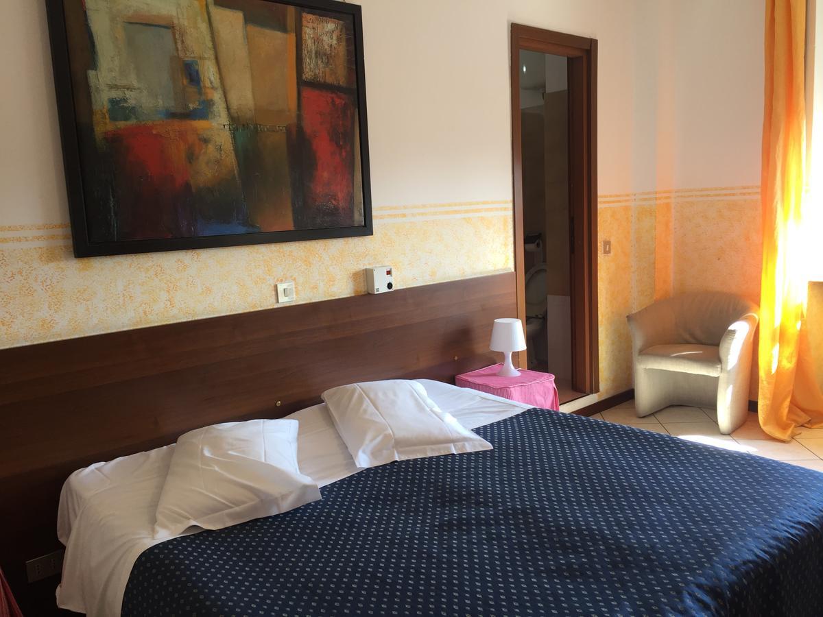 Hotel Catalani E Madrid Milán Exteriér fotografie